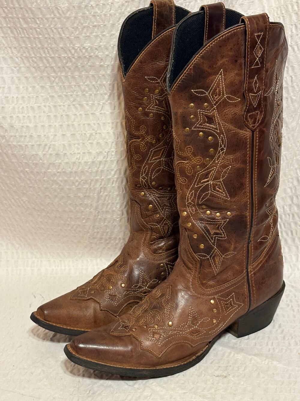 Laredo Brown Leather Studded Cross Underlay Snip Toe Western Boots Women’s 9
